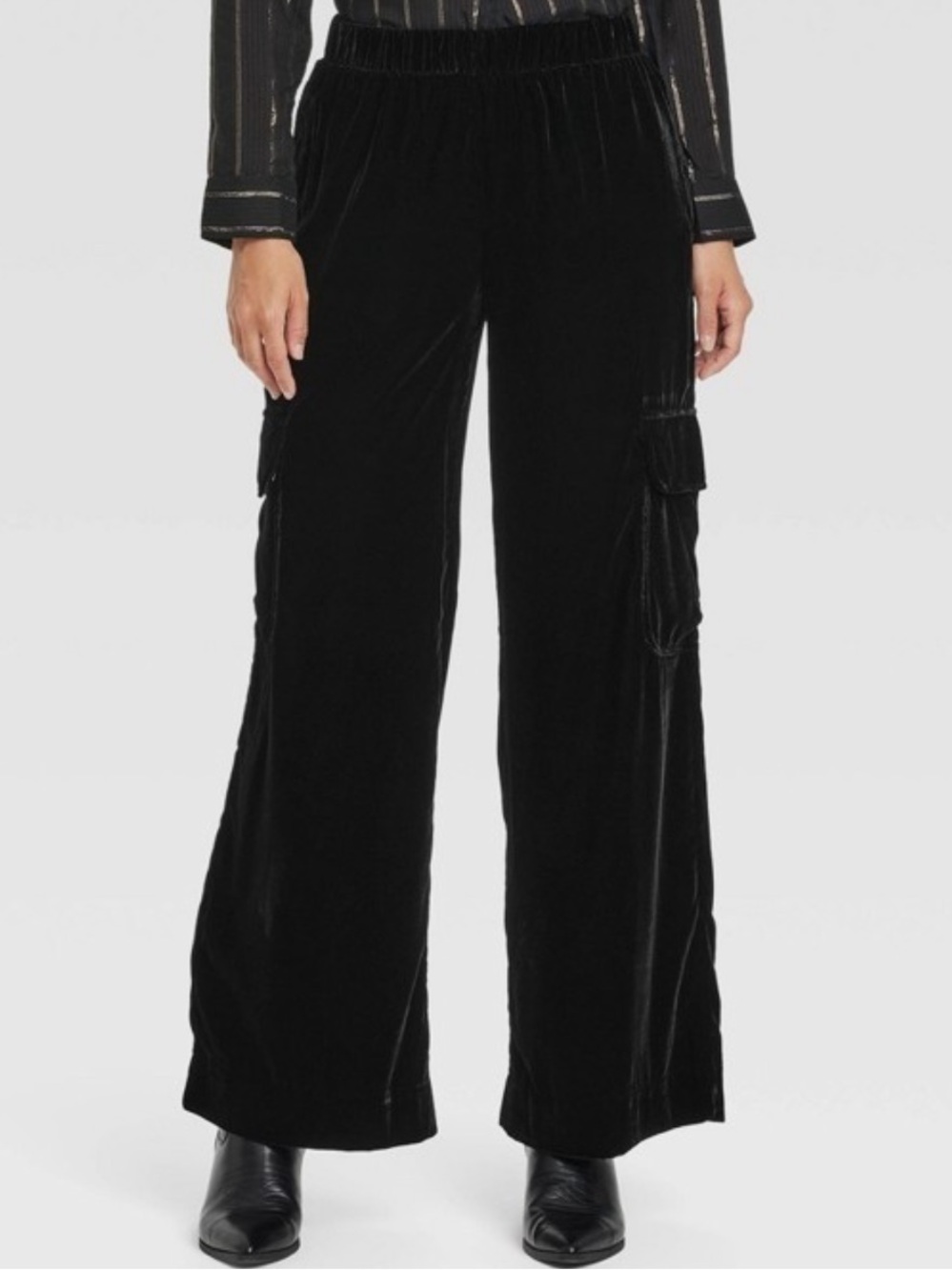 Universal Thread Black Velvet Cargo Pants